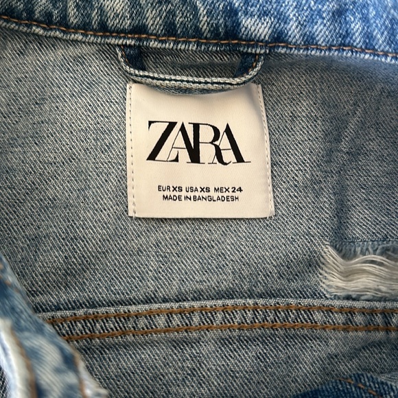 Zara Distressed Crop Jean Jacket - Picture 4 of 4